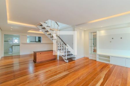 Sala de casa à venda com 3 quartos, 378m² em Ipanema, Porto Alegre