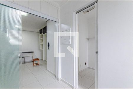 Apartamento à venda com 136m², 5 quartos e 2 vagasLavanderia 