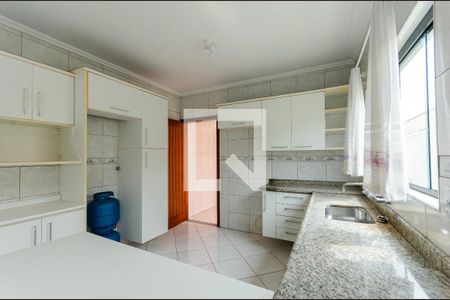 Casa para alugar com 156m², 5 quartos e 3 vagasCozinha