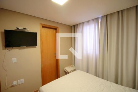 Suite de apartamento para alugar com 3 quartos, 70m² em Ana Lucia, Belo Horizonte