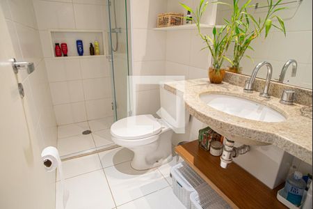 Apartamento à venda com 38m², 1 quarto e 1 vaga Apartamento à venda com 38m², 1 quarto e 1 vagaBanheiro da Suíte