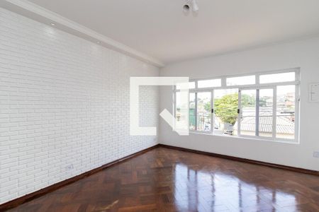 Casa para alugar com 3 quartos, 200m² em Vila Pita, São Paulo