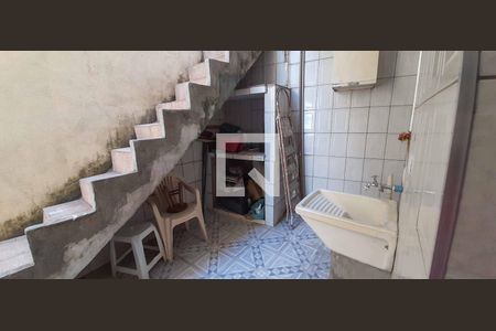 Casa à venda com 148m², 3 quartos e 2 vagas Casa à venda com 148m², 3 quartos e 2 vagasArea de servico