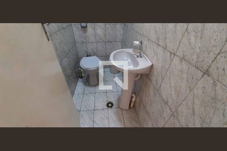 Casa à venda com 148m², 3 quartos e 2 vagas Casa à venda com 148m², 3 quartos e 2 vagasLavabo