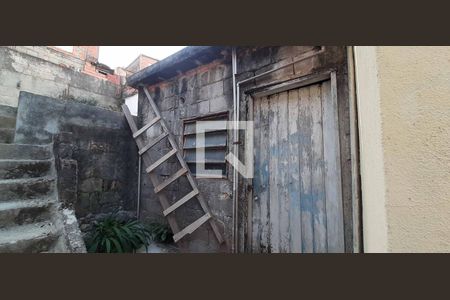 Casa à venda com 148m², 3 quartos e 2 vagas Casa à venda com 148m², 3 quartos e 2 vagasArea externa