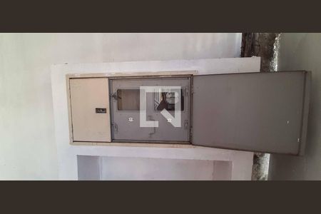 Casa à venda com 148m², 3 quartos e 2 vagas Casa à venda com 148m², 3 quartos e 2 vagasQuadro de Luz