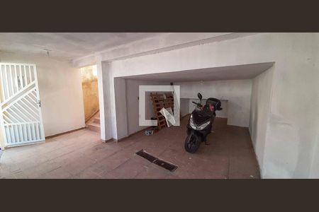 Casa à venda com 148m², 3 quartos e 2 vagas Casa à venda com 148m², 3 quartos e 2 vagasGaragem