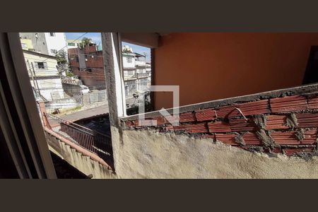 Casa à venda com 148m², 3 quartos e 2 vagas Casa à venda com 148m², 3 quartos e 2 vagasVista do Quarto 2