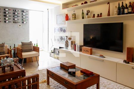 Apartamento à venda com 340m², 4 quartos e 4 vagasSala andar 2