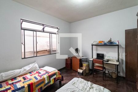 Casa à venda com 130m², 3 quartos e 4 vagas Casa à venda com 130m², 3 quartos e 4 vagasCasa 1 - Quarto 2