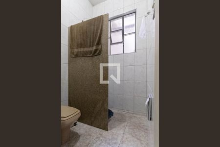 Casa à venda com 130m², 3 quartos e 4 vagas Casa à venda com 130m², 3 quartos e 4 vagasCasa 1 - Banheiro social