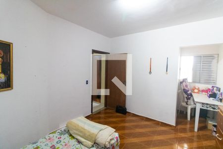 Casa à venda com 315m², 4 quartos e 9 vagasQuarto 2
