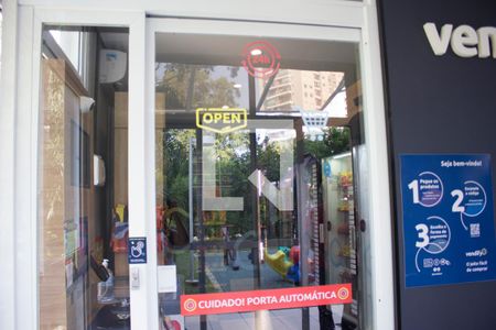 Apartamento para alugar com 91m², 3 quartos e 2 vagasÁrea comum - Mini Mercado