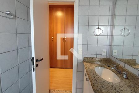 Apartamento à venda com 128m², 3 quartos e 3 vagasBanheiro Suíte