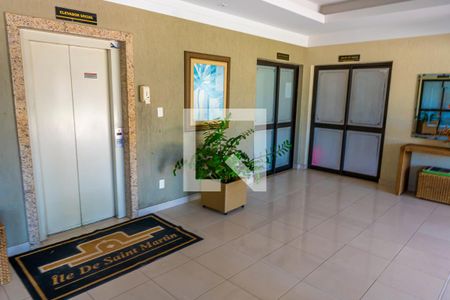 Apartamento à venda com 128m², 3 quartos e 3 vagasHall social