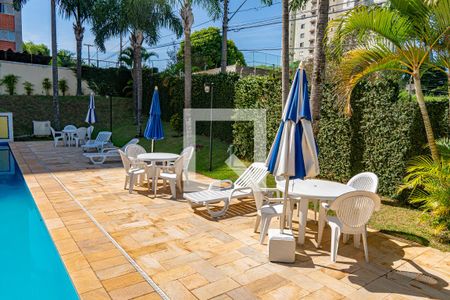 Apartamento à venda com 128m², 3 quartos e 3 vagasÁrea comum - Piscina