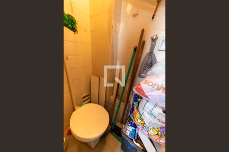 Apartamento à venda com 70m², 3 quartos e 1 vagaBanheiro dc serviço