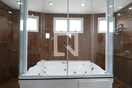 Apartamento à venda com 366m², 5 quartos e 5 vagasBanheiro da Suíte Master