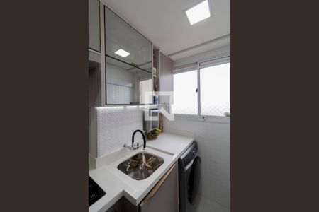 Cozinha e Área de Serviço de apartamento à venda com 2 quartos, 41m² em Itaquera, São Paulo