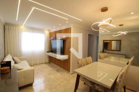Sala de apartamento à venda com 3 quartos, 69m² em Vila Basileia, São Paulo