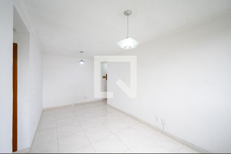 Sala de apartamento para alugar com 2 quartos, 60m² em Conjunto Residencial Jardim Canaã, São Paulo