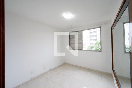 Quarto 2 de apartamento para alugar com 2 quartos, 60m² em Conjunto Residencial Jardim Canaã, São Paulo