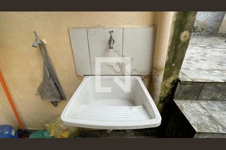 Casa à venda com 300m², 8 quartos e 3 vagas Casa à venda com 300m², 8 quartos e 3 vagasCasa 4 Área de Serviço