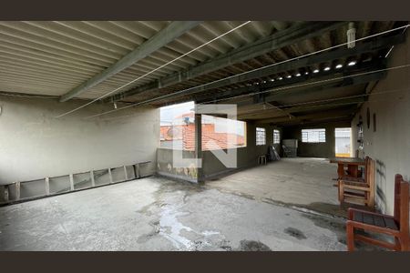 Casa à venda com 300m², 8 quartos e 3 vagas Casa à venda com 300m², 8 quartos e 3 vagasCasa 1 Terraço