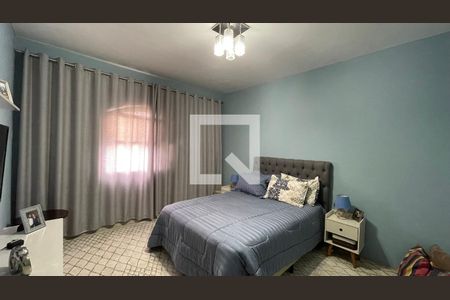 Casa à venda com 300m², 8 quartos e 3 vagas Casa à venda com 300m², 8 quartos e 3 vagasCasa 2 Quarto 1