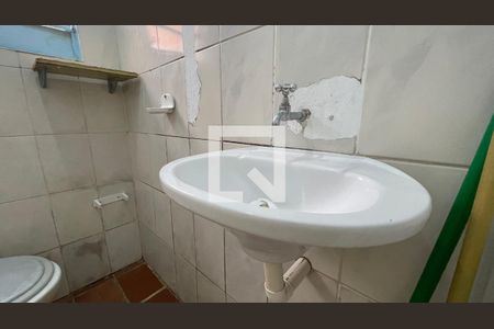 Casa à venda com 300m², 8 quartos e 3 vagas Casa à venda com 300m², 8 quartos e 3 vagasCasa 3 Banheiro