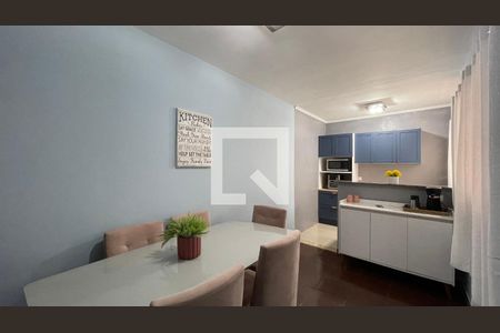 Casa à venda com 300m², 8 quartos e 3 vagas Casa à venda com 300m², 8 quartos e 3 vagasCasa 2 Cozinha