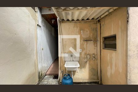 Casa à venda com 300m², 8 quartos e 3 vagas Casa à venda com 300m², 8 quartos e 3 vagasCasa 3 Área de Serviço