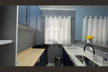 Casa à venda com 300m², 8 quartos e 3 vagas Casa à venda com 300m², 8 quartos e 3 vagasCasa 2 Cozinha