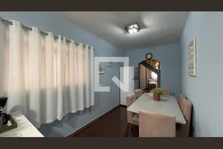 Casa à venda com 300m², 8 quartos e 3 vagas Casa à venda com 300m², 8 quartos e 3 vagasCasa 2 Cozinha