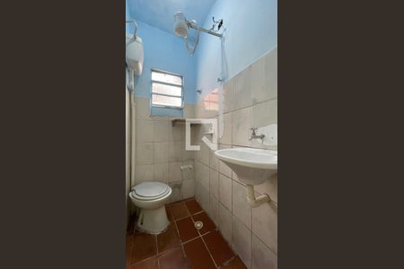 Casa à venda com 300m², 8 quartos e 3 vagas Casa à venda com 300m², 8 quartos e 3 vagasCasa 3 Banheiro