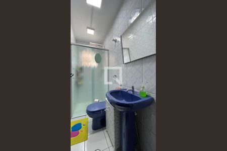 Casa à venda com 300m², 8 quartos e 3 vagas Casa à venda com 300m², 8 quartos e 3 vagasCasa 5 Banheiro