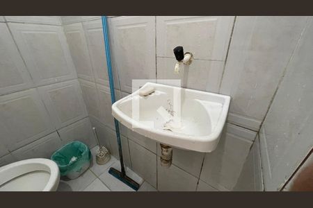 Casa à venda com 300m², 8 quartos e 3 vagas Casa à venda com 300m², 8 quartos e 3 vagasCasa 4 Banheiro