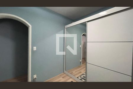 Casa à venda com 300m², 8 quartos e 3 vagas Casa à venda com 300m², 8 quartos e 3 vagasCasa 2 Quarto 2