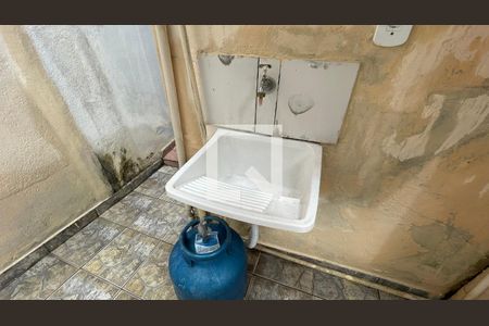 Casa à venda com 300m², 8 quartos e 3 vagas Casa à venda com 300m², 8 quartos e 3 vagasCasa 3 Área de Serviço