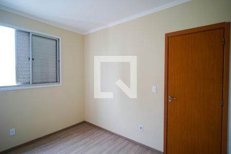 Quarto 2 de apartamento para alugar com 2 quartos, 56m² em Caguaçu, Sorocaba