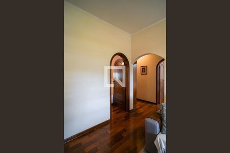 Casa para alugar com 327m², 3 quartos e 5 vagasCorredor