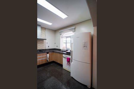 Casa para alugar com 327m², 3 quartos e 5 vagasCozinha