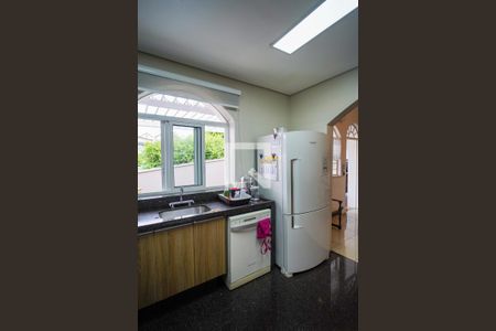 Casa para alugar com 327m², 3 quartos e 5 vagasCozinha