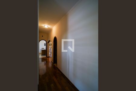 Casa para alugar com 327m², 3 quartos e 5 vagasCorredor