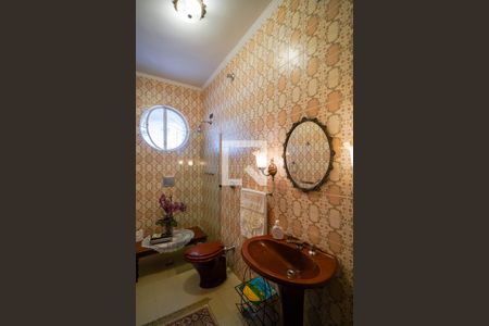 Casa para alugar com 327m², 3 quartos e 5 vagasBanheiro