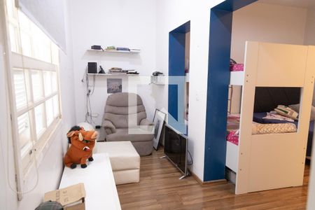 Casa à venda com 350m², 4 quartos e 3 vagas Casa à venda com 350m², 4 quartos e 3 vagasQuarto 1