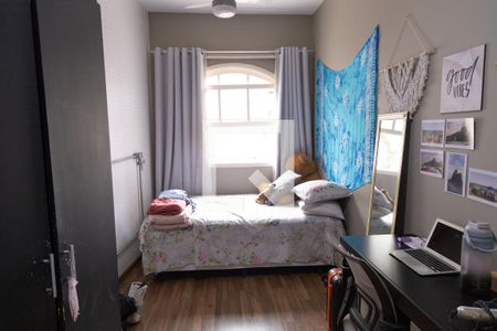 Casa à venda com 350m², 4 quartos e 3 vagas Casa à venda com 350m², 4 quartos e 3 vagasQuarto 3