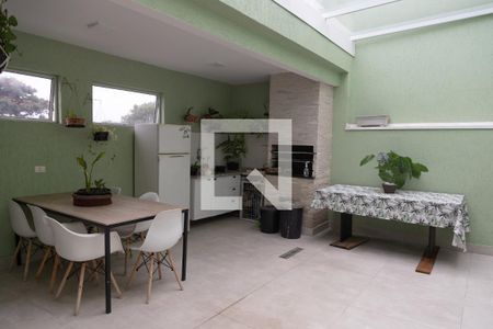 Casa à venda com 350m², 4 quartos e 3 vagas Casa à venda com 350m², 4 quartos e 3 vagasChurrasqueira