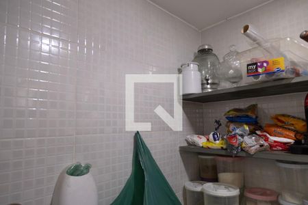 Casa à venda com 350m², 4 quartos e 3 vagas Casa à venda com 350m², 4 quartos e 3 vagasDespensa