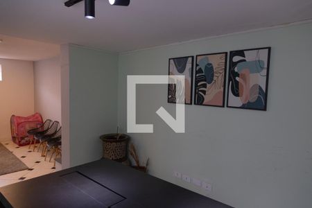 Casa à venda com 350m², 4 quartos e 3 vagas Casa à venda com 350m², 4 quartos e 3 vagasEscritório